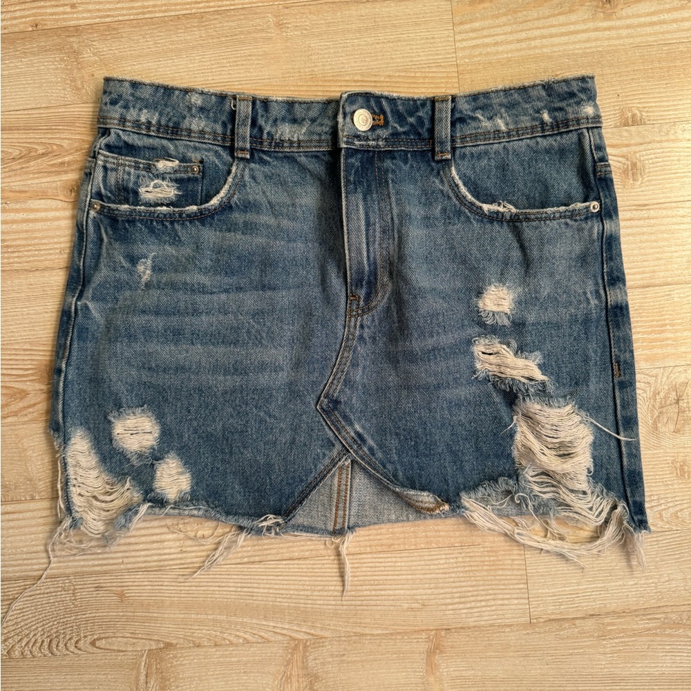 Zara Trafaiuc Jean skirt size medium